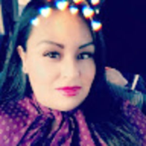 Meet your Posher, Claudia